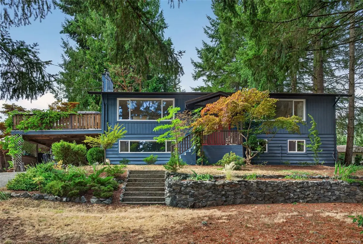 2686 Morningstar Rd, Shawnigan Lake BC V8H 2G5