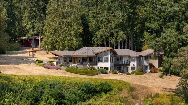 466 Meredith Rd, Mill Bay BC V0R 2P3 - 4 bed, 3 bath property for sale in Mill Bay