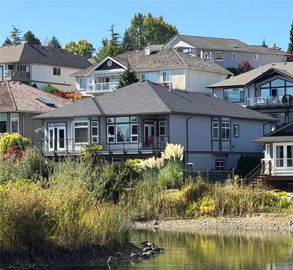 873 Country Club Dr, Cobble Hill BC V0R 1L1 - 5 bed, 3.0 bath in Cobble Hill