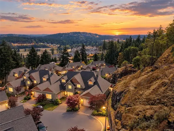 945 Bear Mountain Pkwy #102, Langford BC V9B 6T1 - 3 bed, 3 bath property for sale in Langford
