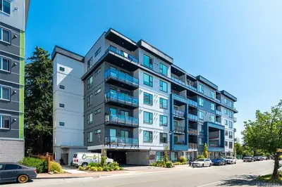 842 Orono Ave #301, Langford BC V9B 2T8