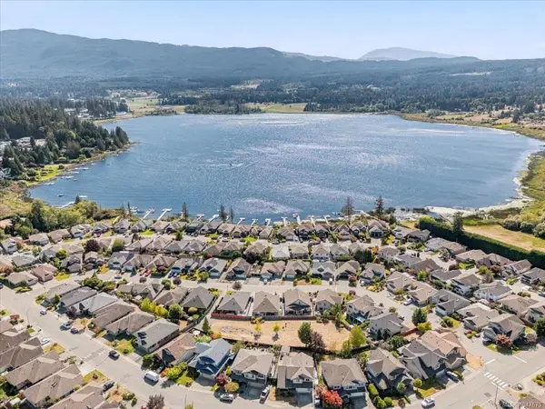 6191 Garside Rd, Nanaimo BC V9T 6H9 - 4 bed, 3.0 bath in Nanaimo