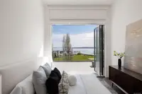 View 16