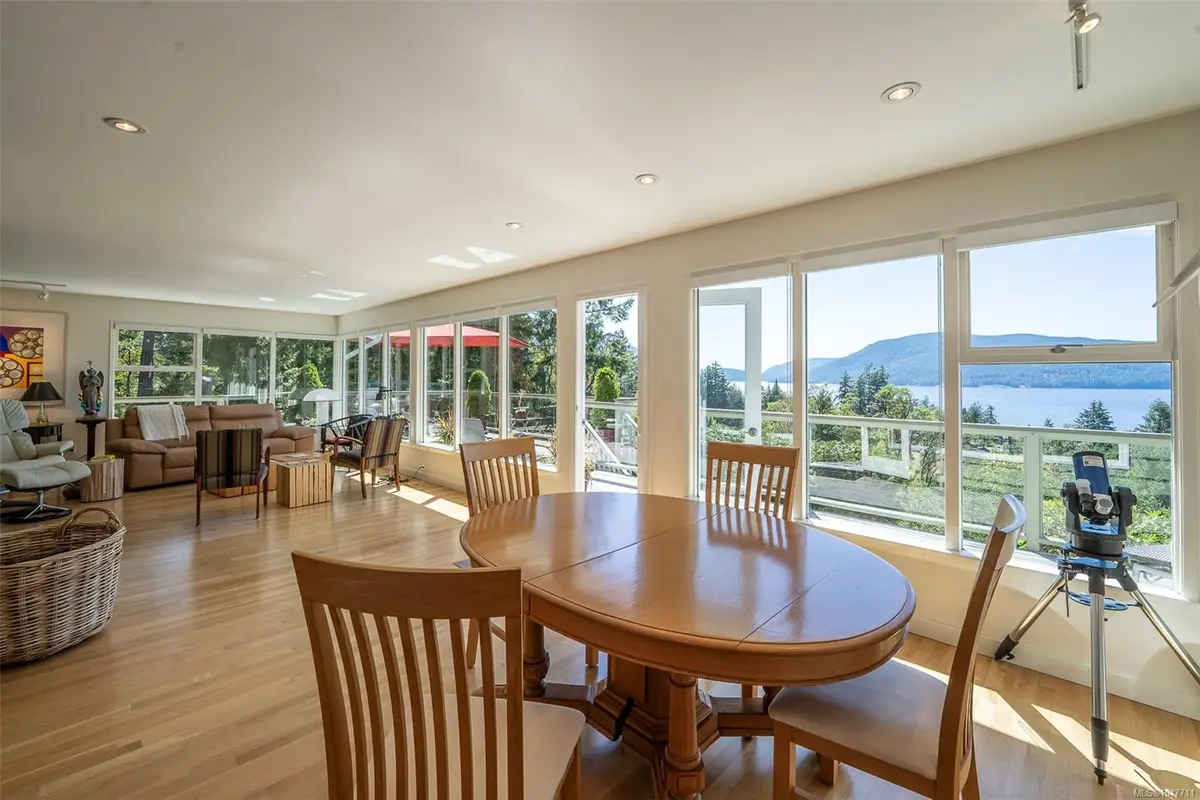 129 Sunset Dr, Salt Spring BC V8K 1L3