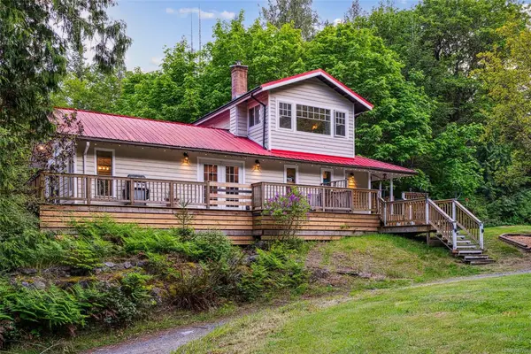 296 Becher Bay Rd, Sooke BC V9Z 1B7 - 4 bed, 3 bath property for sale in Sooke
