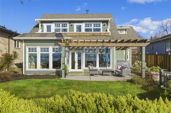 10117 West Saanich Rd, North Saanich BC V8L 5T6 - 4 bed, 4 bath property for sale in North Saanich
