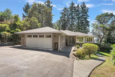 10938 Prentice Pl, North Saanich BC V8L 5H7