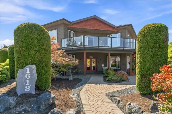1618 Admiral Tryon Blvd, Parksville BC V9P 1Y2 - 3 bed, 3 bath in Parksville