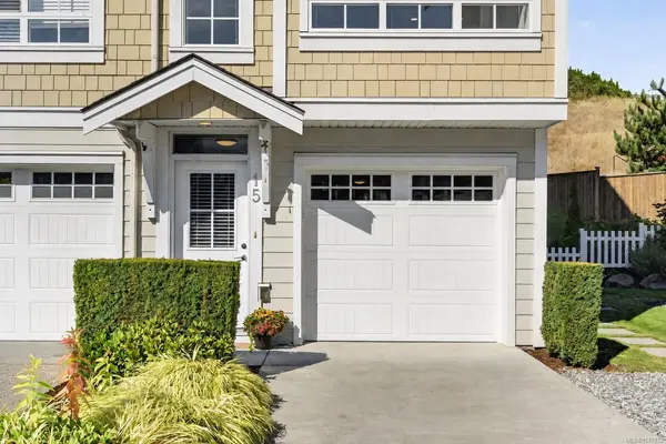 370 Latoria Blvd #15, Colwood BC V9C 0N9 - 4 bed, 3.0 bath in Colwood