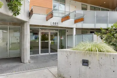 881 Short St #301, Saanich BC V8P 2L3