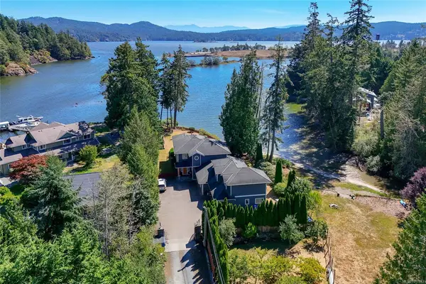 5469 Sooke Rd, Sooke BC V0S 1N0 - 4 bed, 5 bath property for sale in Sooke