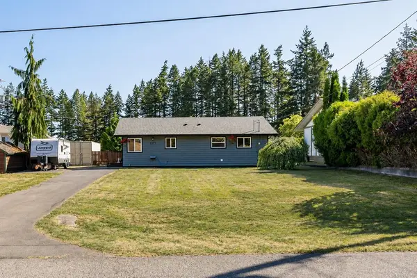 1577 Baillie Rd, Comox BC V9M 4C6 - 3 bed, 1 bath property for sale in Comox