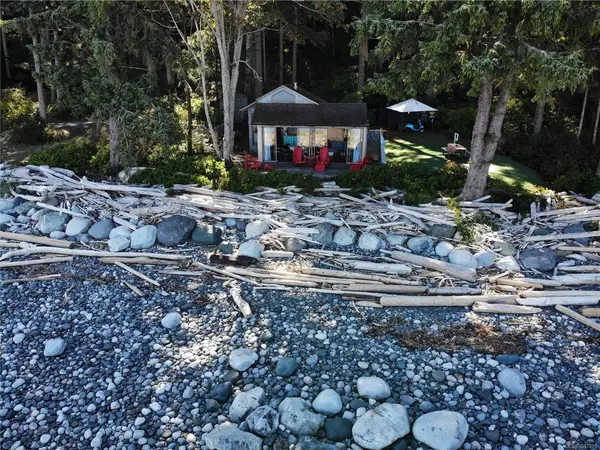 628 Wa Wa Kie Rd, Quadra Island BC V0P 0A8 - 1 bed, 1 bath property for sale in Quadra Island