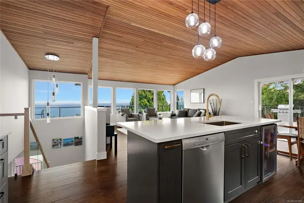 8750 Pender Park Dr, North Saanich BC V8L 3Z5 - 3 bed, 3 bath property for sale in North Saanich
