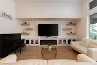 View 8