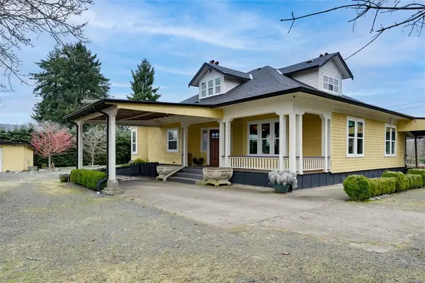 4890 Wilson Rd, Duncan BC V9L 6L5 - 4 bed, 2.0 bath in Duncan