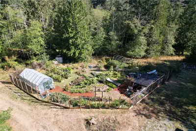 1040 Conville Rd, Gabriola Island BC V0R 1X2