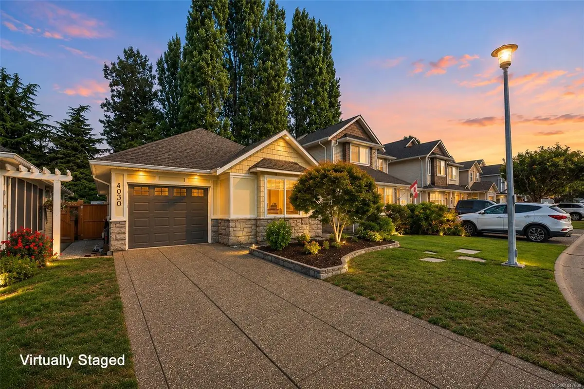 4030 Willowbrook Pl, Saanich BC V8Z 7W9
