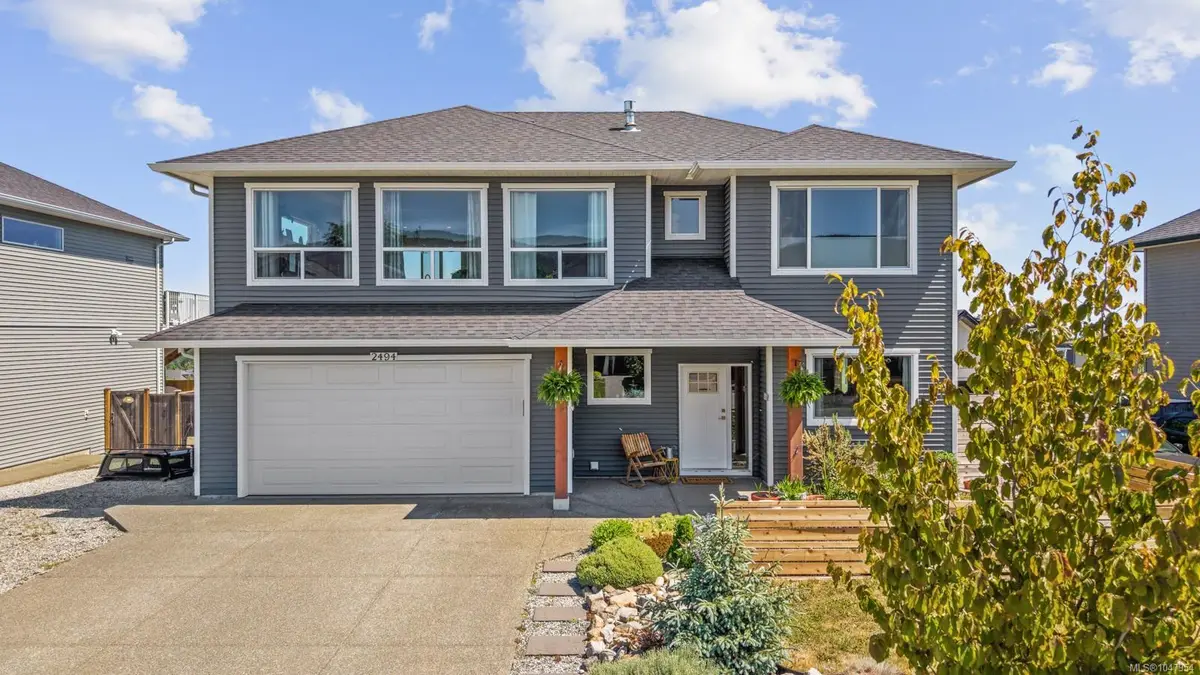2494 Kentmere Ave, Cumberland BC V0R 1S0