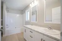 View 32