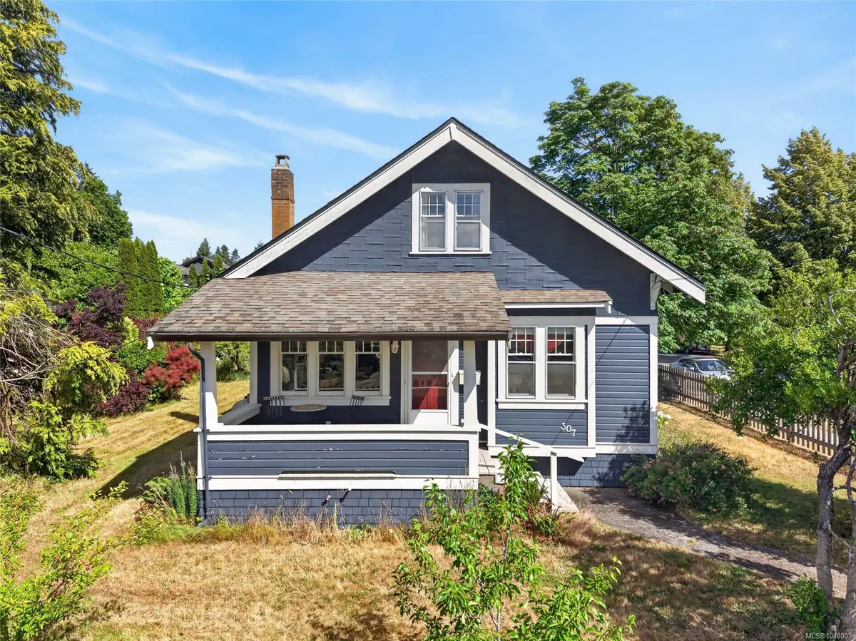 307 3rd St, Courtenay BC V9N 1E3