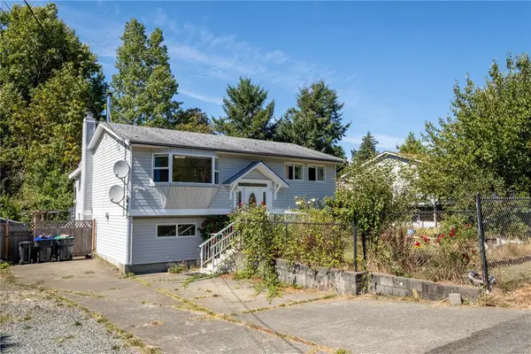 259 Denman St, Comox BC V9M 3B5 - 2 bed, 2 bath property for sale in Comox