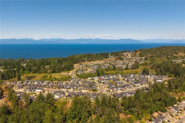 5797 Linyard Rd, Nanaimo BC V9T 0G6 - 4 bed, 3.0 bath in Nanaimo