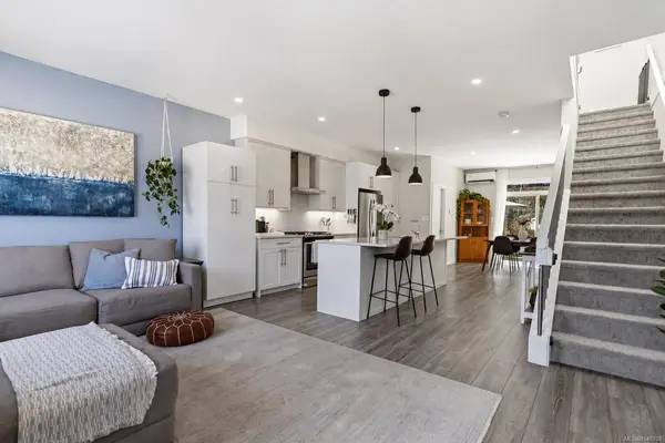 615 Selwyn Close, Langford BC V9B 0Z2 - 3 bed, 3.0 bath in Langford