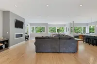 View 16