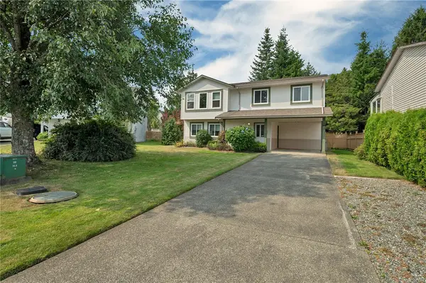 1920 Raven Pl, Campbell River BC V9W 7H8 - 4 bed, 3 bath property for sale in Campbell River