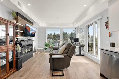950 WHIRLAWAY Cres #412, Langford BC V9B 0Y3