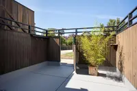 View 32
