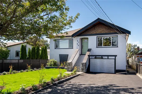 3154 Millgrove St, Saanich BC V9A 1X6 - 4 bed, 2 bath property for sale in Saanich