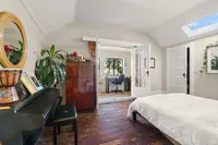 View 32