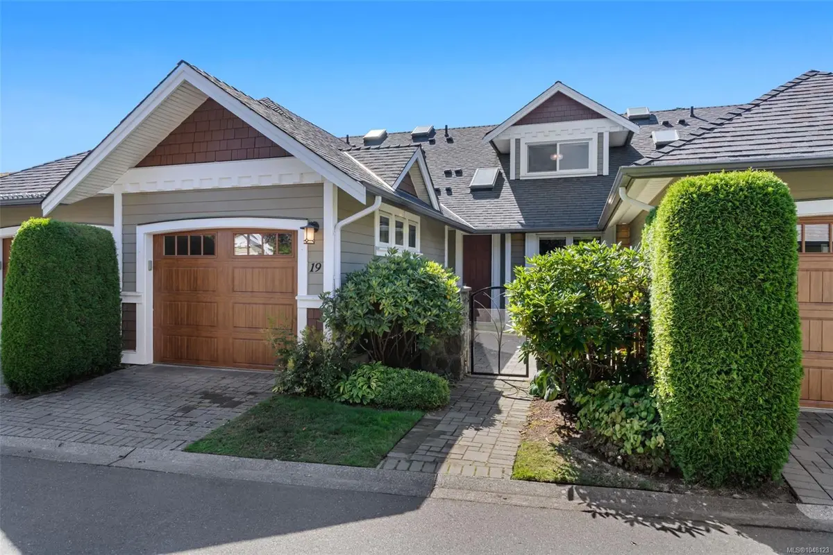 10520 McDonald Park Rd #19, North Saanich BC V8L 0A3