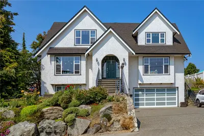 600 Judah St, Saanich BC V8Z 2K2