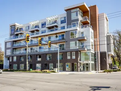 1301 Hillside Ave #308, Victoria BC V8T 2B3