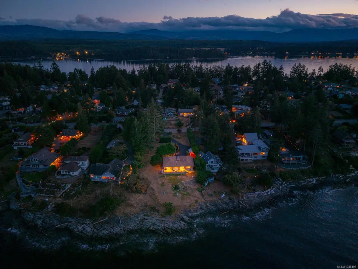 1388 Reef Rd, Nanoose Bay BC V9P 9B9