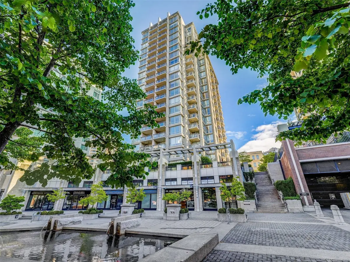 751 Fairfield Rd #1408, Victoria BC V8W 4A4