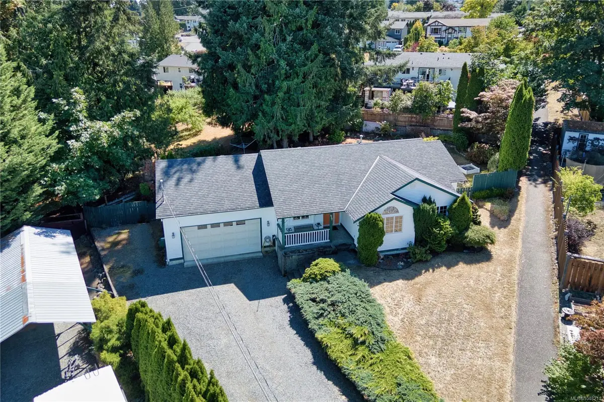 617 Taylor Cres, Ladysmith BC V9G 1P8