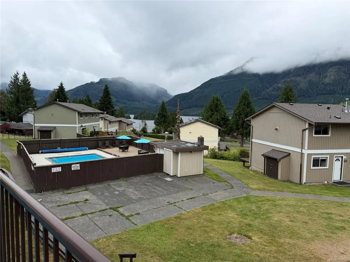 404 Haida Ave, Port Alice BC V0N 2N0