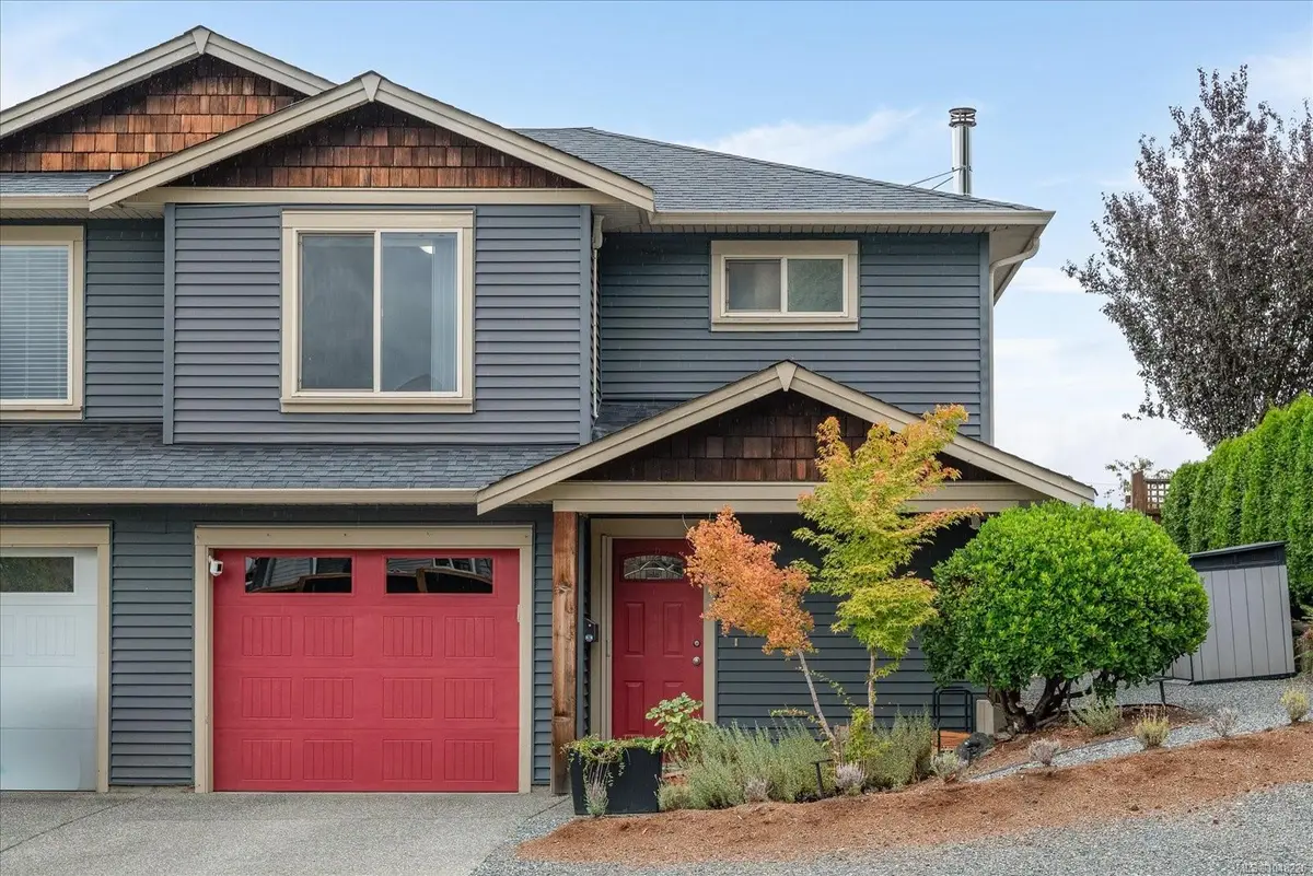 950 Kolby Ave, Nanaimo BC V9R 0C2