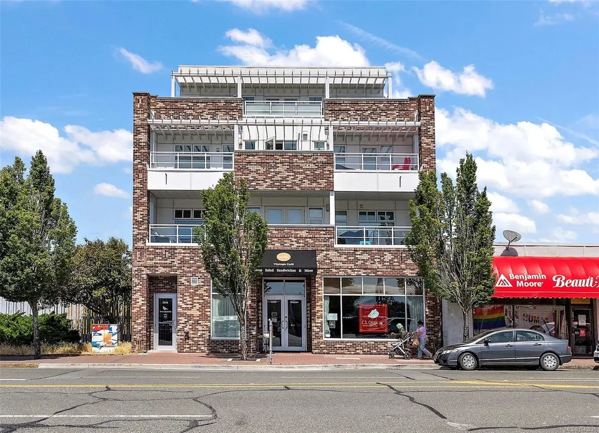 2348 Beacon Ave #203, Sidney BC V8L 1X3