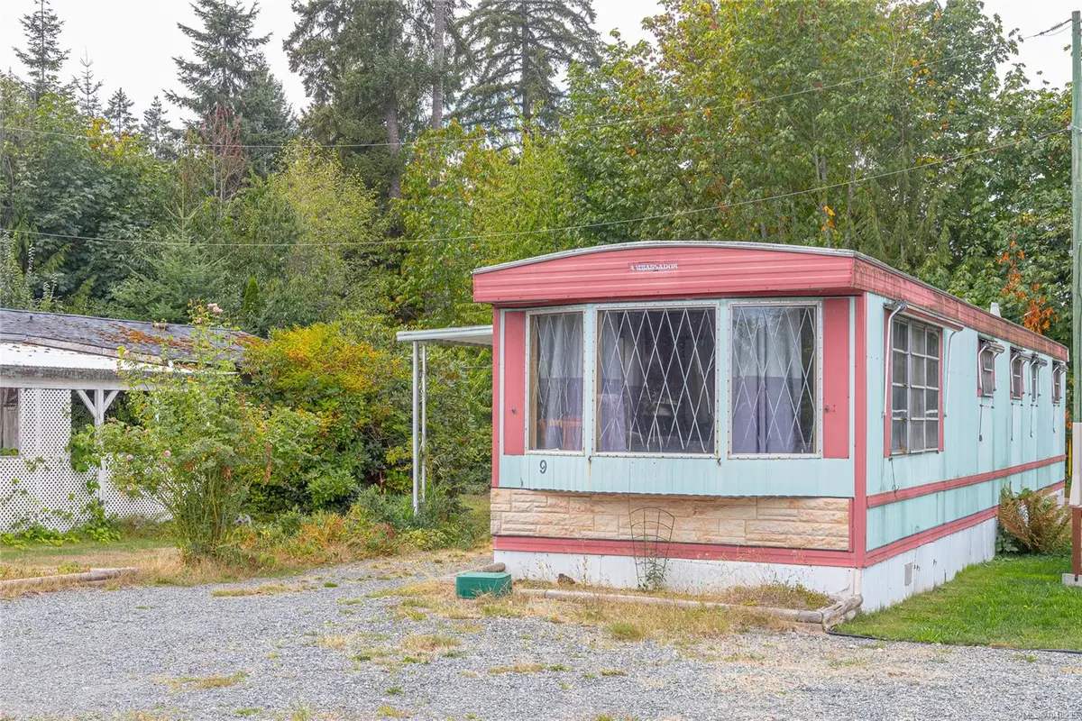 1572 Seabird Rd #9, Cassidy BC V9G 1L4