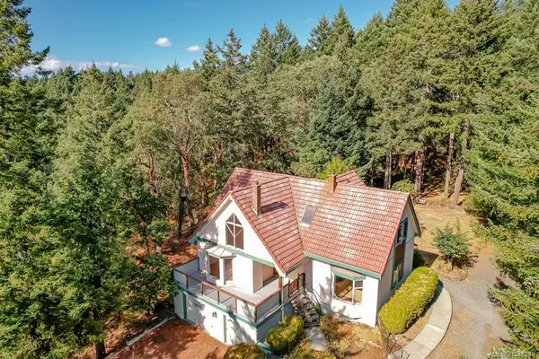 620 Tammy Pl, Highlands BC V9B 5T9 - 3 bed, 3 bath in Highlands