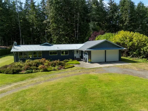 6230 Storey's Beach Rd, Port Hardy BC V0N 2P0 - 3 bed, 3.0 bath in Port Hardy