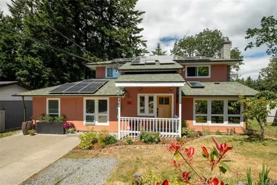 335 Damon Dr, View Royal BC V9B 5G5