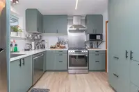 View 16