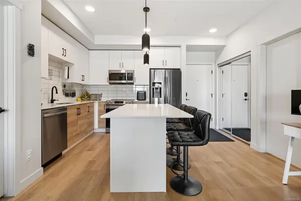 2469 Gateway Rd #302, Langford BC V9B 6R7 - 2 bed, 2.0 bath in Langford