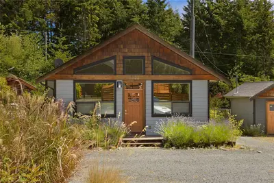 3822 TRAILHEAD Dr, Sooke BC V9Z 1L1